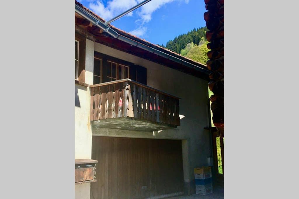 Ferienwohnung Uf Z`Enisch Klosters-Serneus Exterior foto