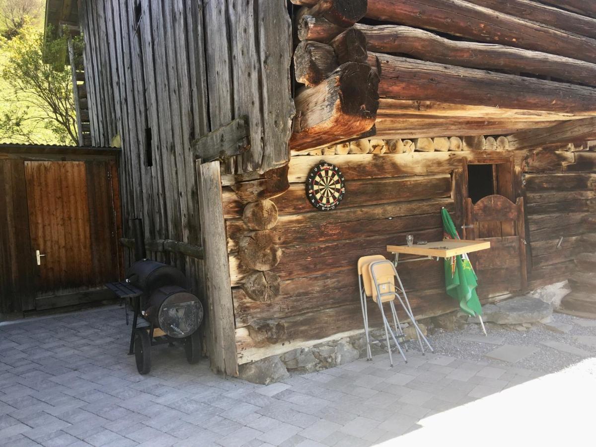 Ferienwohnung Uf Z`Enisch Klosters-Serneus Exterior foto