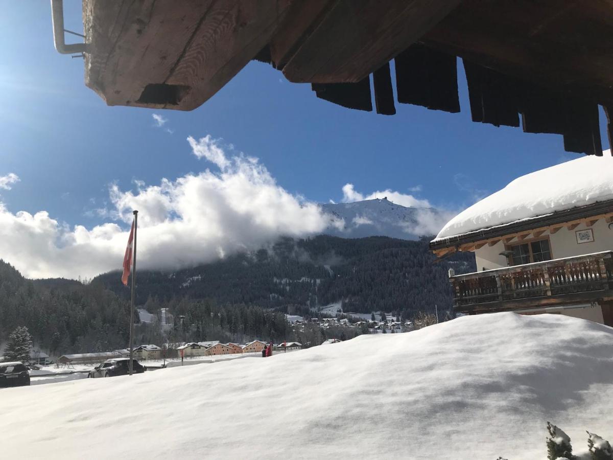 Ferienwohnung Uf Z`Enisch Klosters-Serneus Exterior foto