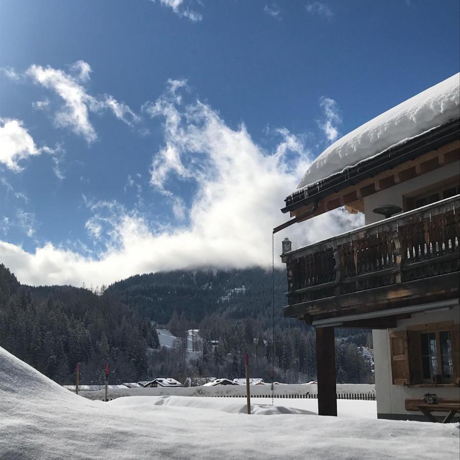 Ferienwohnung Uf Z`Enisch Klosters-Serneus Exterior foto