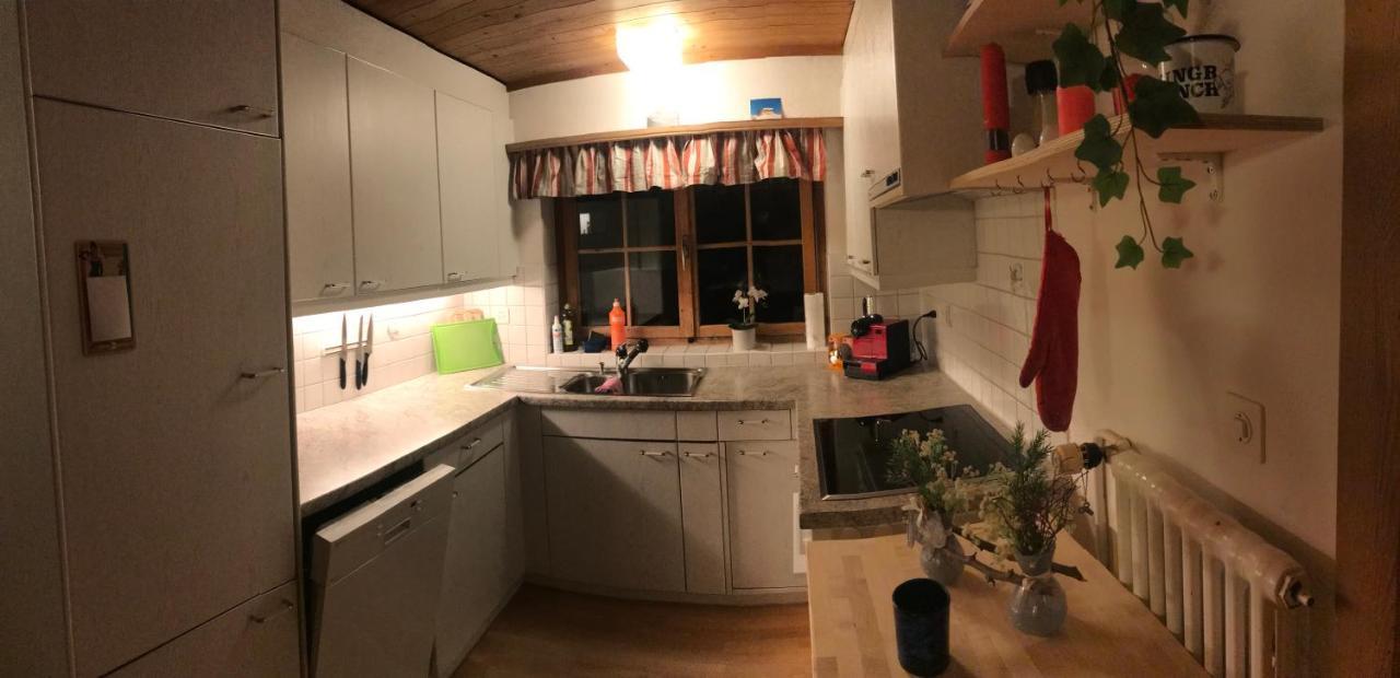 Ferienwohnung Uf Z`Enisch Klosters-Serneus Exterior foto