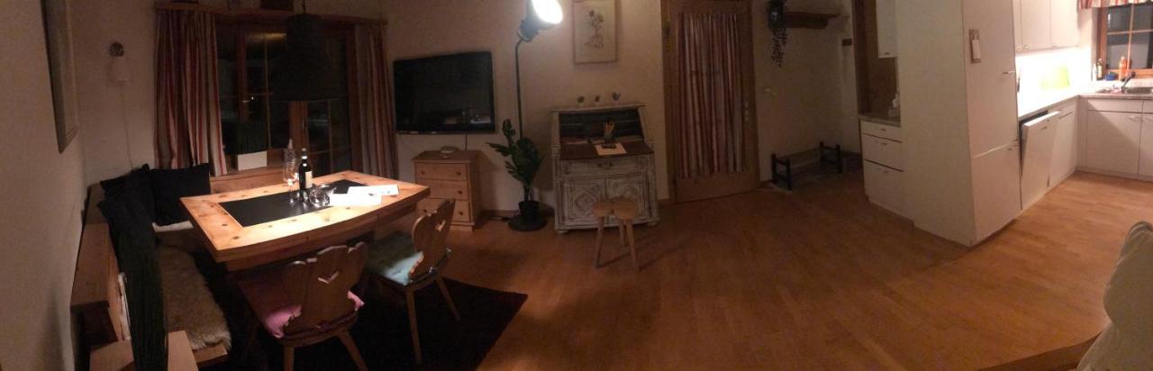 Ferienwohnung Uf Z`Enisch Klosters-Serneus Exterior foto