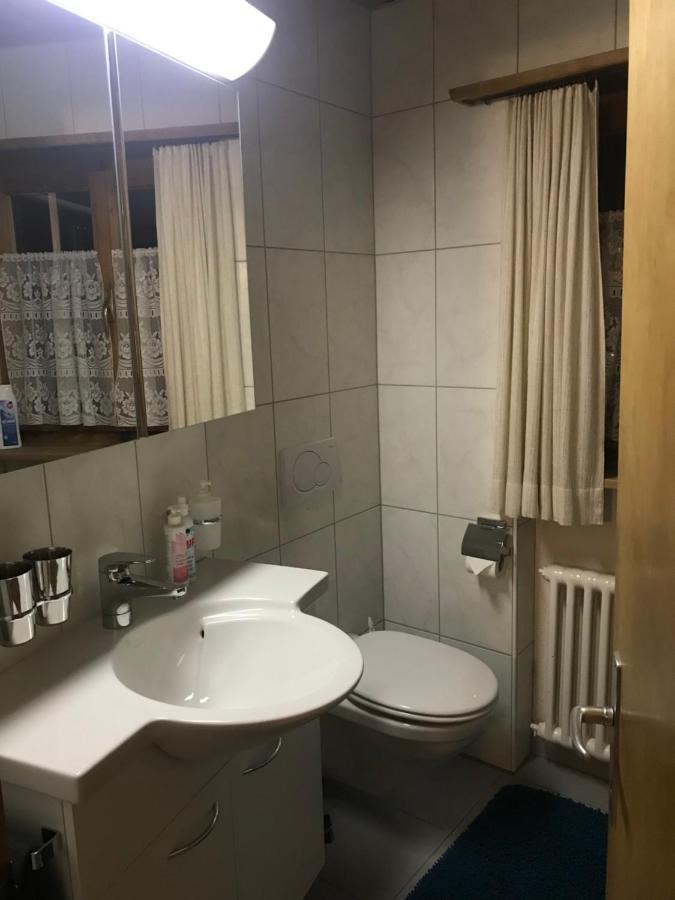 Ferienwohnung Uf Z`Enisch Klosters-Serneus Exterior foto